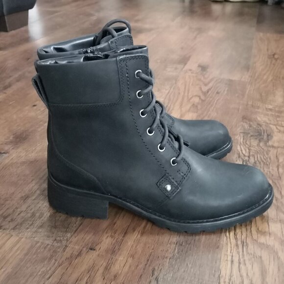 NEW Clarks Orinoco Spice Women's Black Leather Zipper Dress Boots Size 8 - Picture 1 of 6